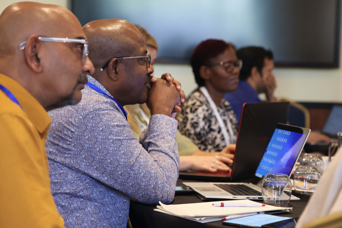 Participants following the discussions